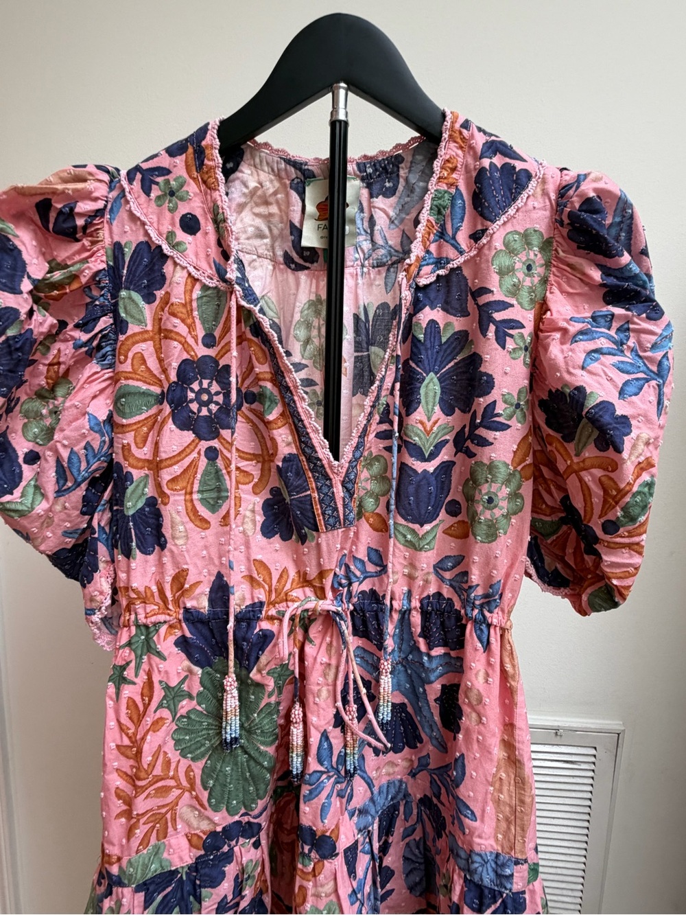 FARM Rio Pink “Seashell Tapestry” Puff Sleeve Tassel Mini Dress Size S - Picture 11 of 16